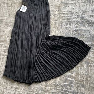 Black  Longhorn broomstick skirt new year its tags